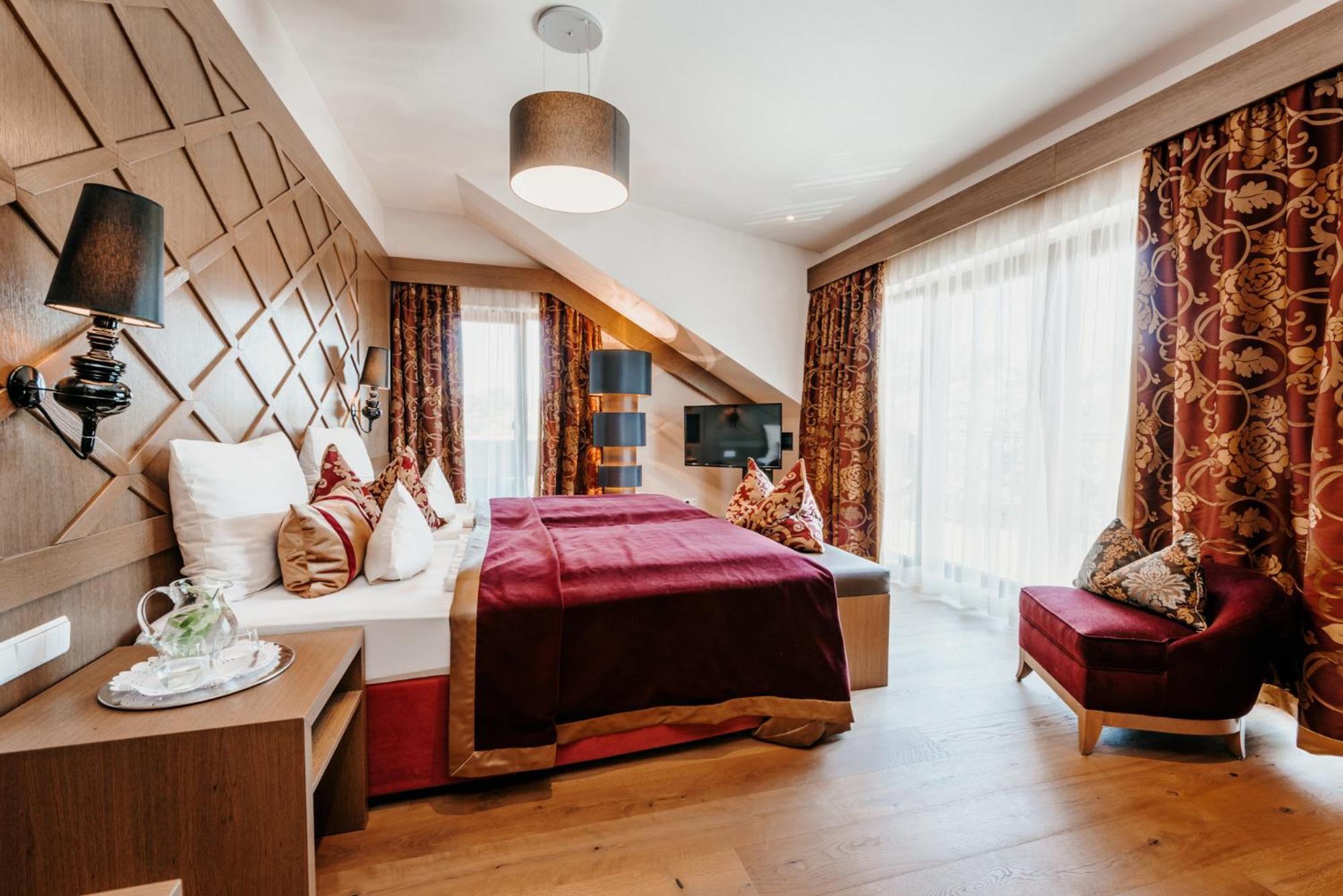 Der Eisvogel - Wellness- & Genusshotel Bad Gögging Екстериор снимка