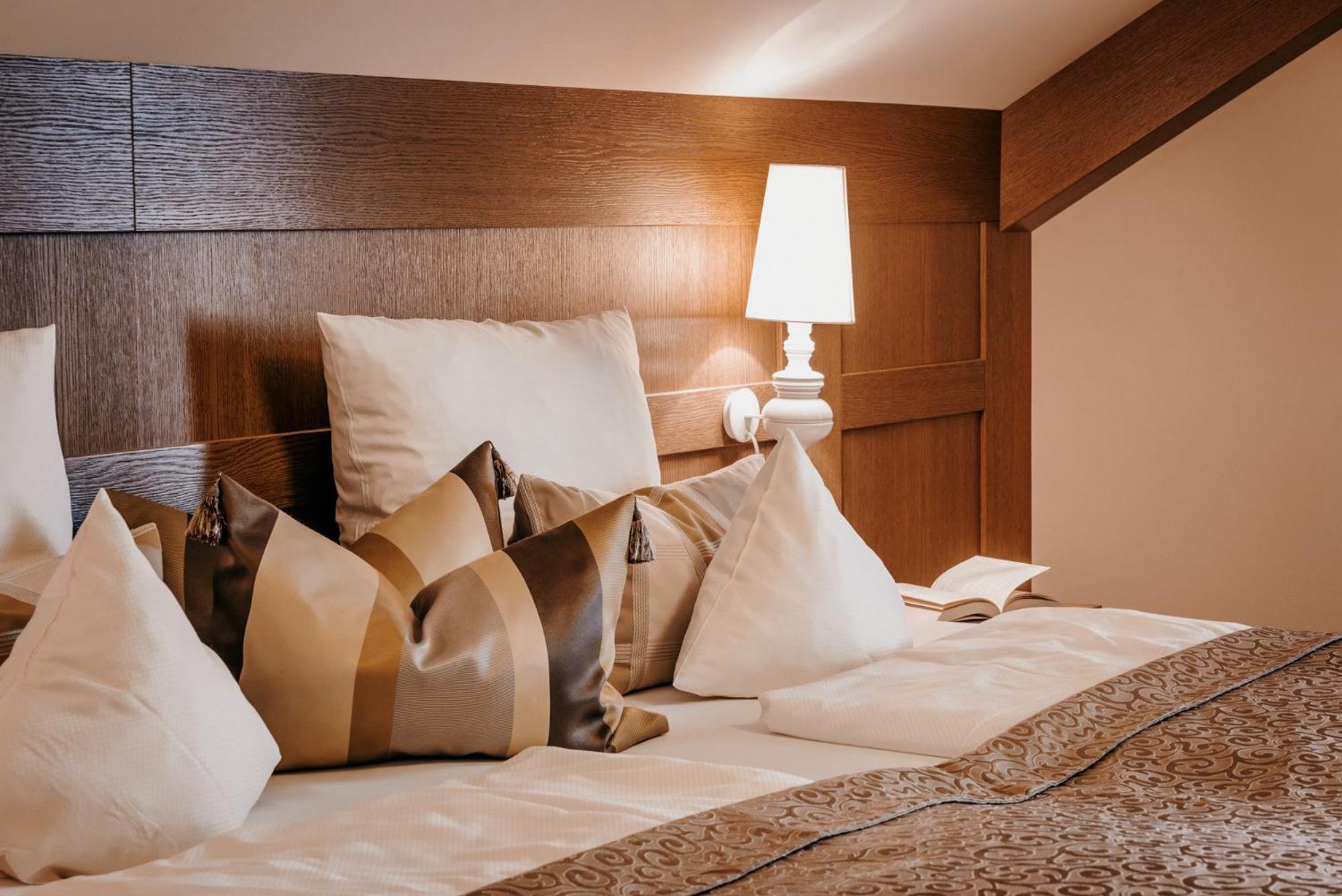 Der Eisvogel - Wellness- & Genusshotel Bad Gögging Екстериор снимка