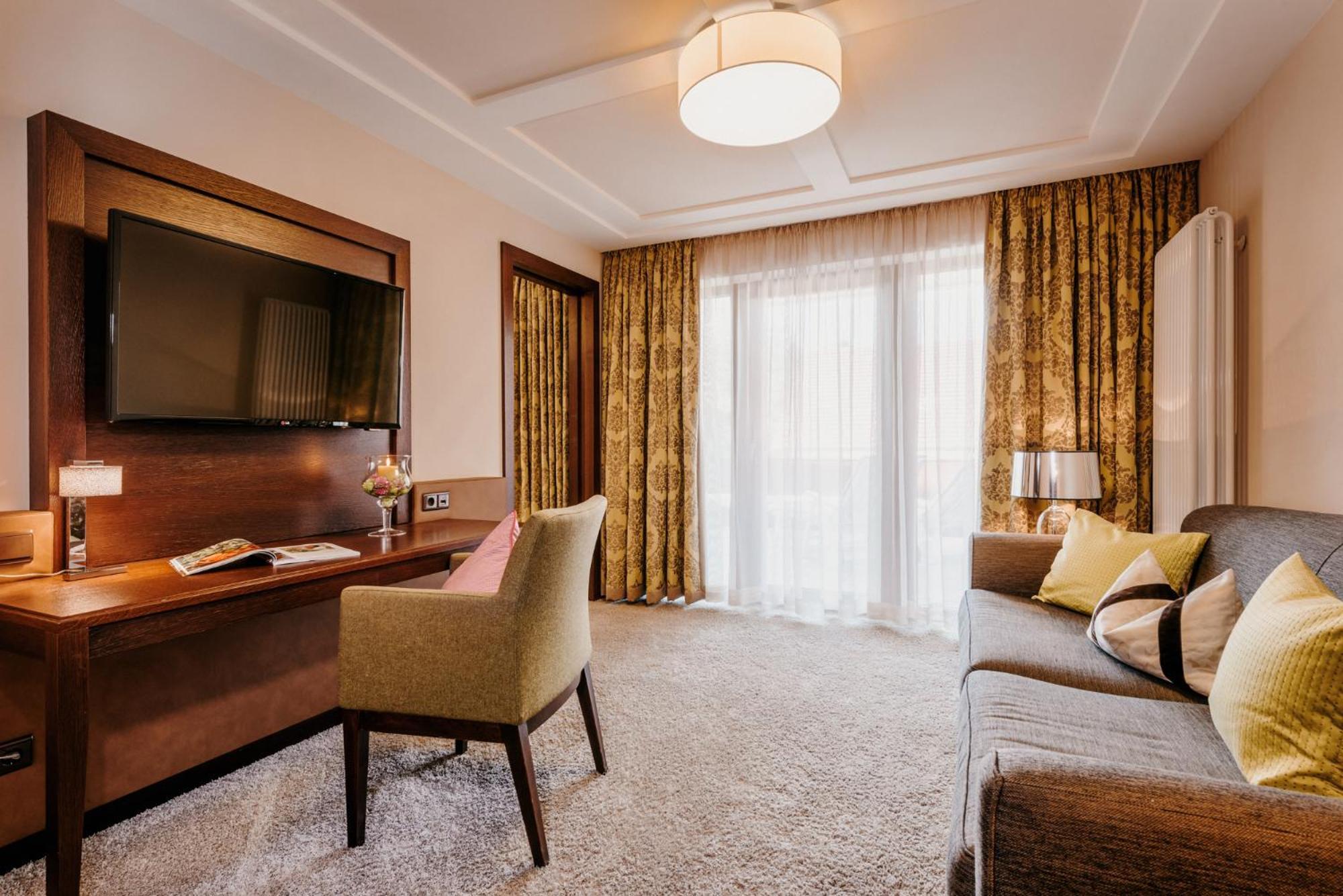 Der Eisvogel - Wellness- & Genusshotel Bad Gögging Екстериор снимка